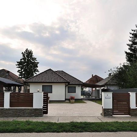 Laura Villa Balatonlelle Εξωτερικό φωτογραφία